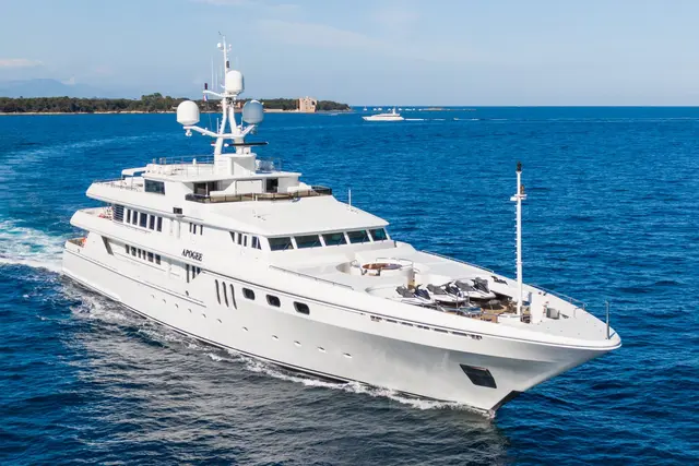 Apogee — Luxury Yacht Sardinia, Sardinia