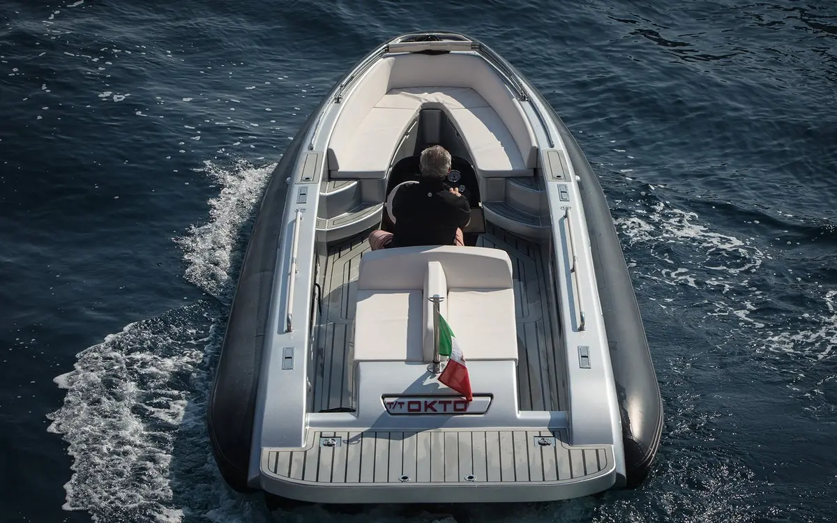 Dariel 7.5m, master cabin — Luxury Yacht Sardinia, Sardinia. A compact open-deck base for Maddalena bay hops