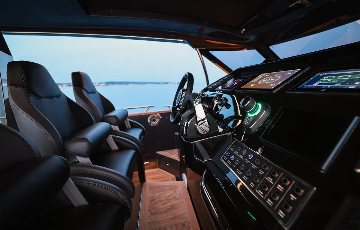 Forza 37, salon — Luxury Yacht Sardinia, Sardinia. A fast day-boat built for Costa Smeralda mornings