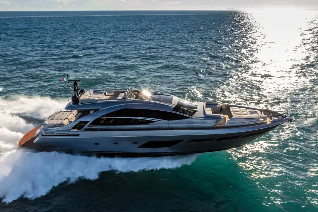 Pershing 8X — Luxury Yacht Sardinia, Sardinia