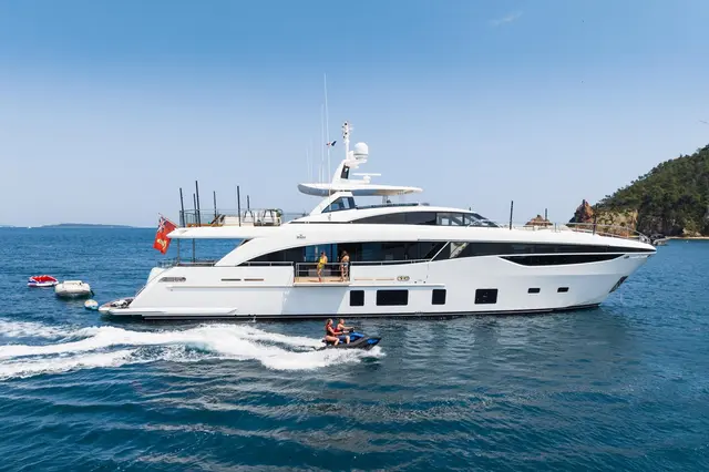 Princess 35M — Luxury Yacht Sardinia, Sardinia