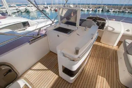 Princess 64 Fly, master cabin — Luxury Yacht Sardinia, Sardinia. A flybridge built for Costa Smeralda coastal days