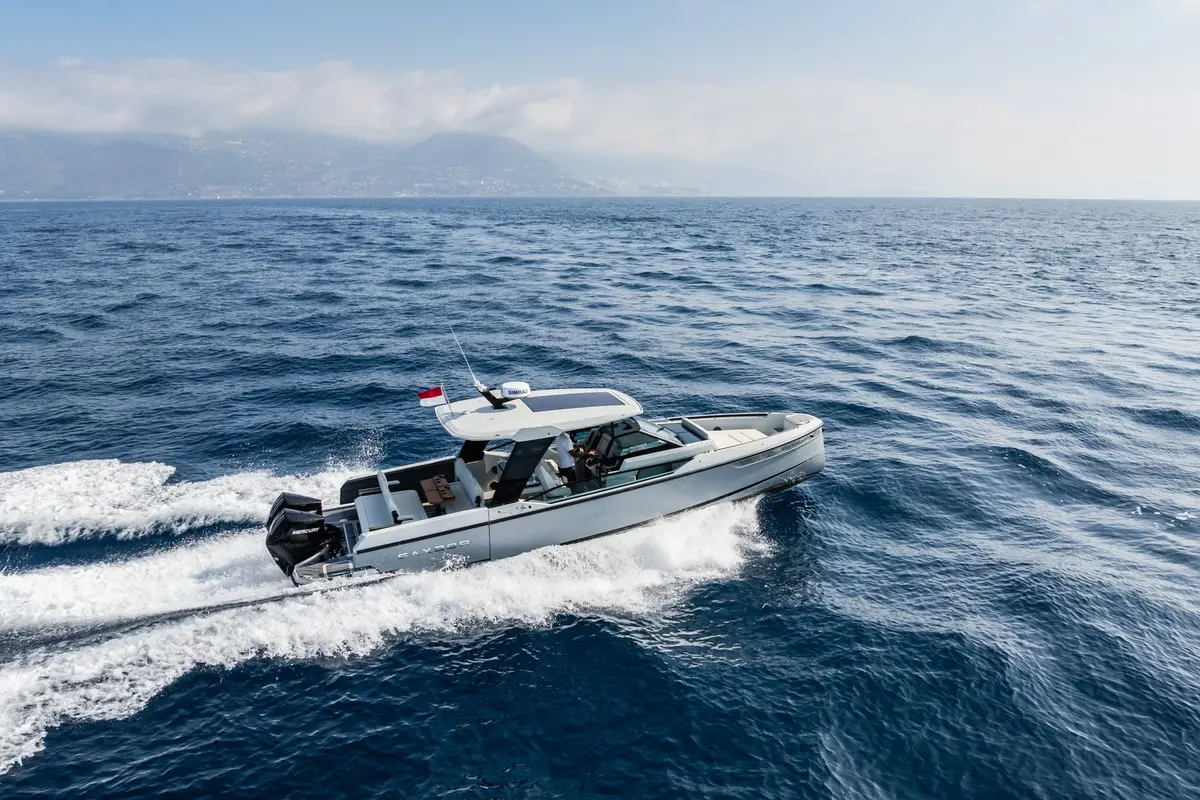 Saxdor 320, aft deck — Luxury Yacht Sardinia, Sardinia. A nimble day boat for Costa Smeralda coves
