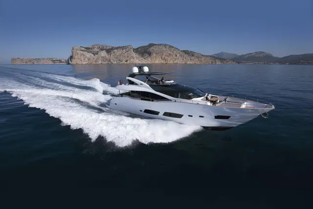 Sunseeker 28 — Luxury Yacht Sardinia, Sardinia