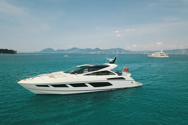 Sunseeker 68 — Luxury Yacht Sardinia, Sardinia